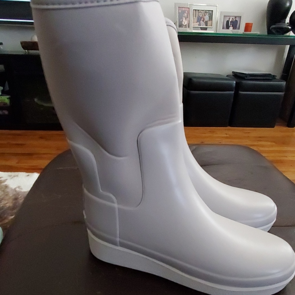 Rain boots